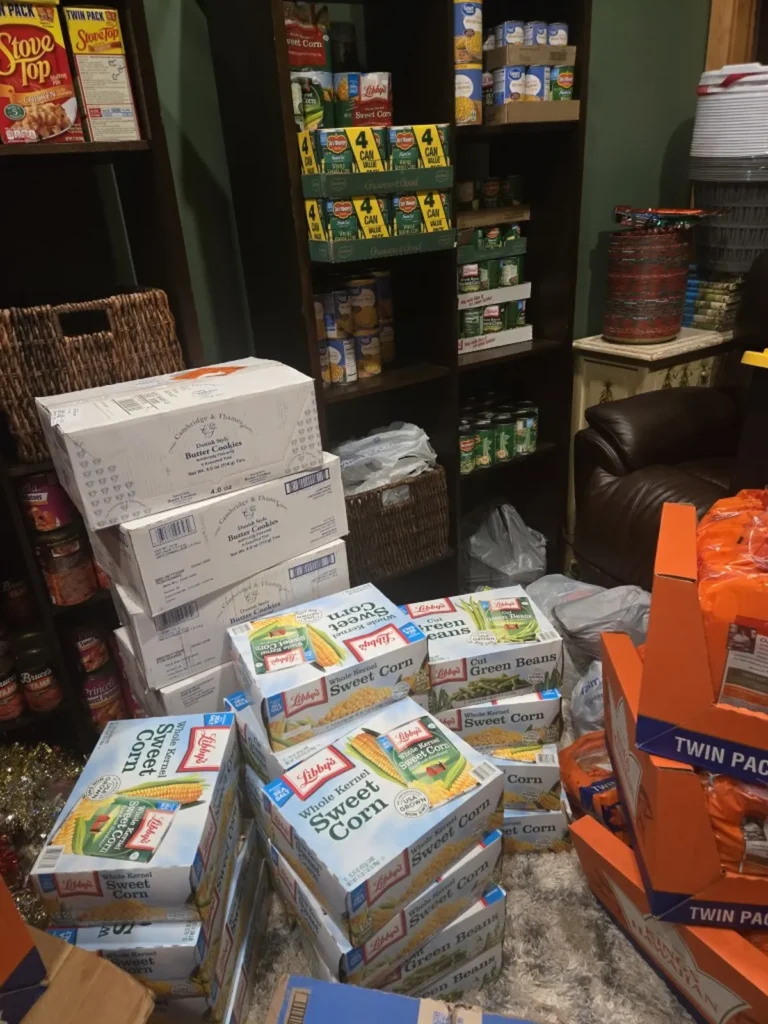 Memory Layne Global Missions - Food hand outs in Flint Michigan