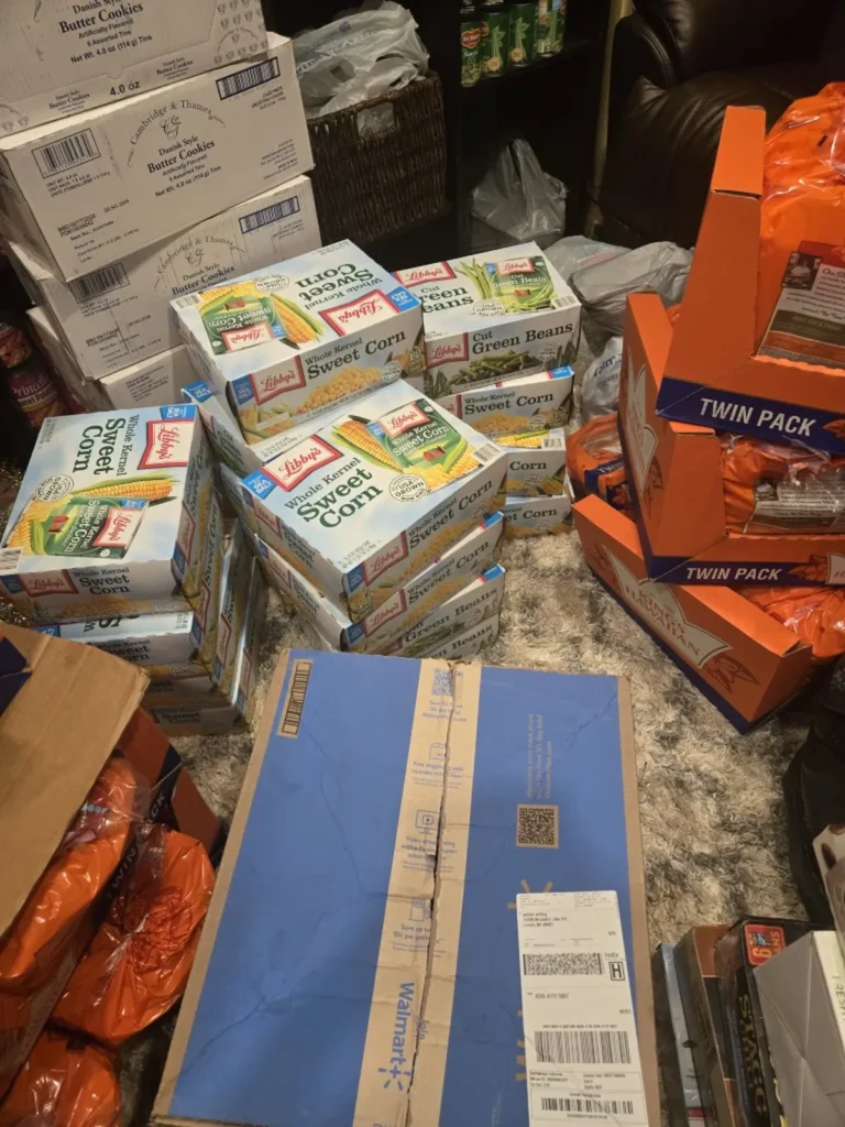 Memory Layne Global Missions - Food hand outs in Flint Michigan