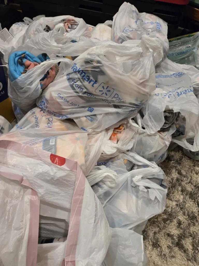 Memory Layne Global Mission - Bags of blankets for people who lost power in winter in Flint